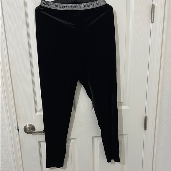 Victoria's Secret Other - Victoria's Secret Black Leggings